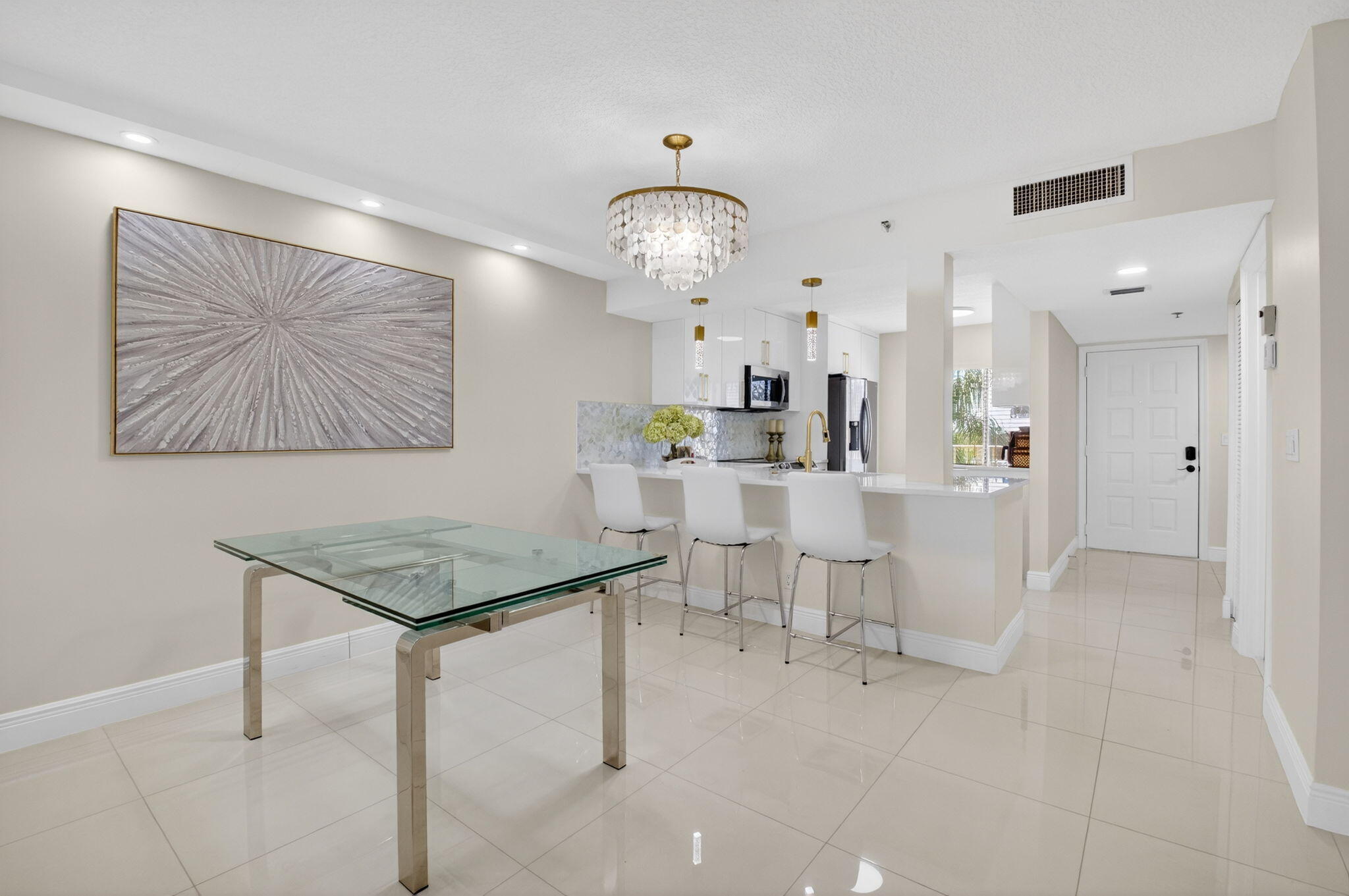 HUNTINGTON LAKES SECTION FIVE CONDS 37 THRU 44 DEC - Residential