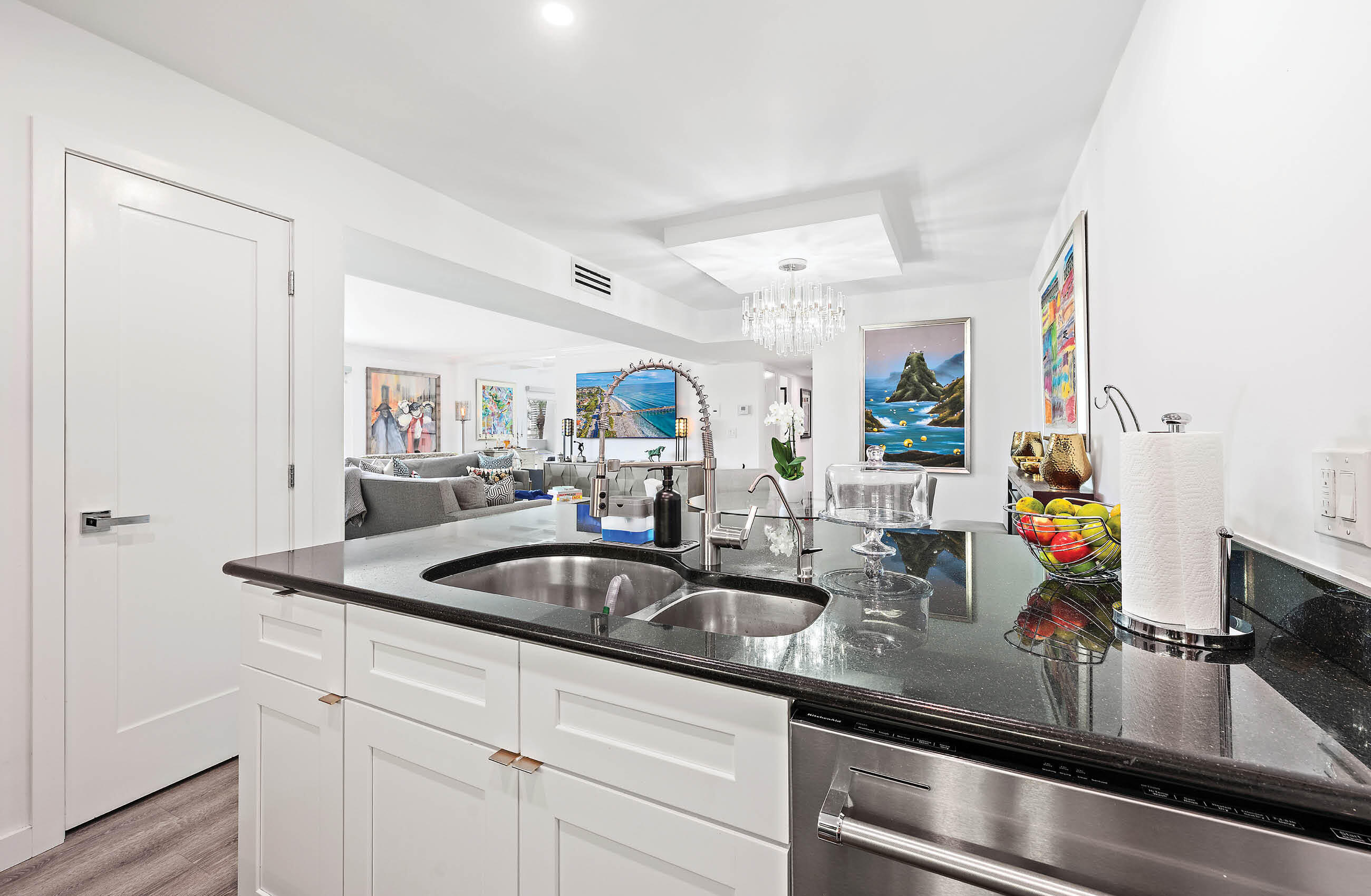 1208 MARINE Way G13