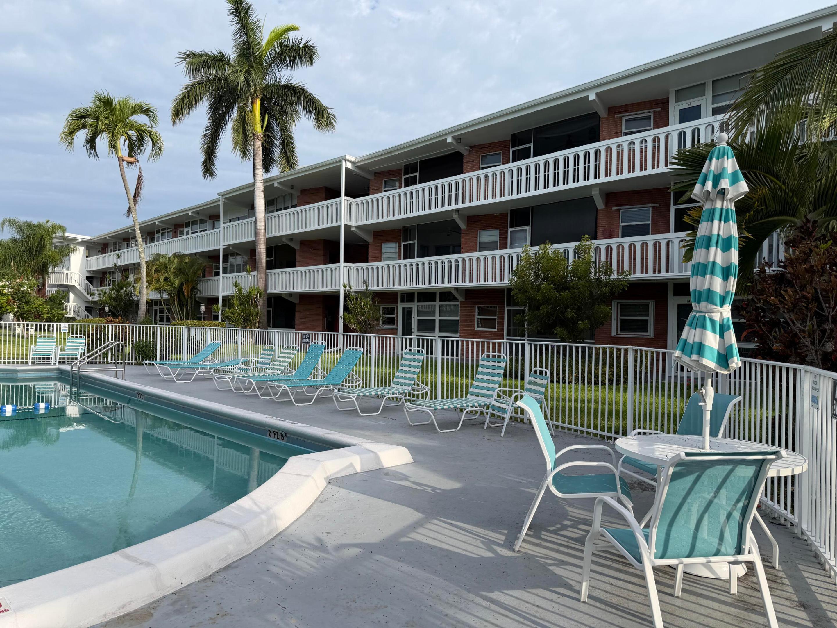 ELDORADO COUNTRY CLUB TOWERS - Residential