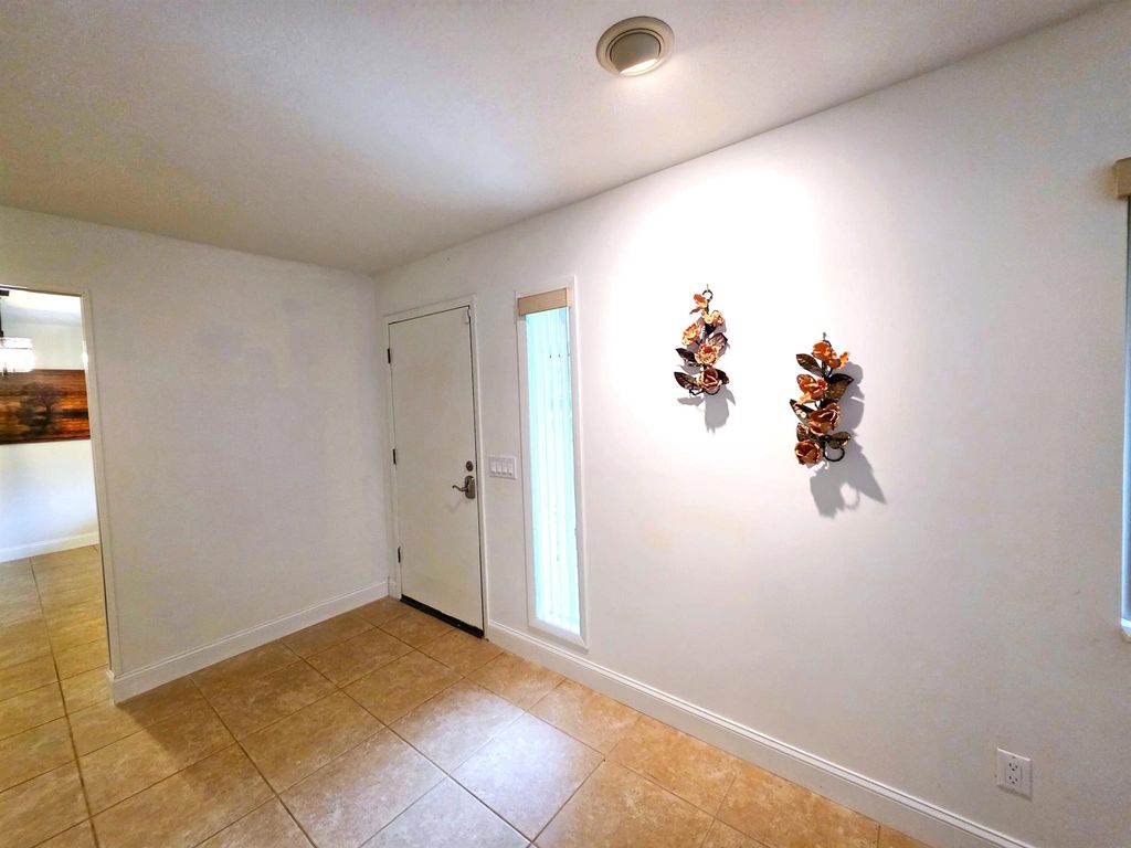 Photo of 3350 57th Avenue, Vero Beach, FL 32966 (MLS # R11127037)