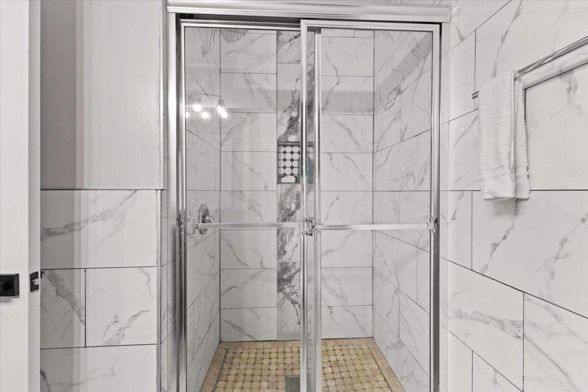 S & R OF INVERRARY - Residential