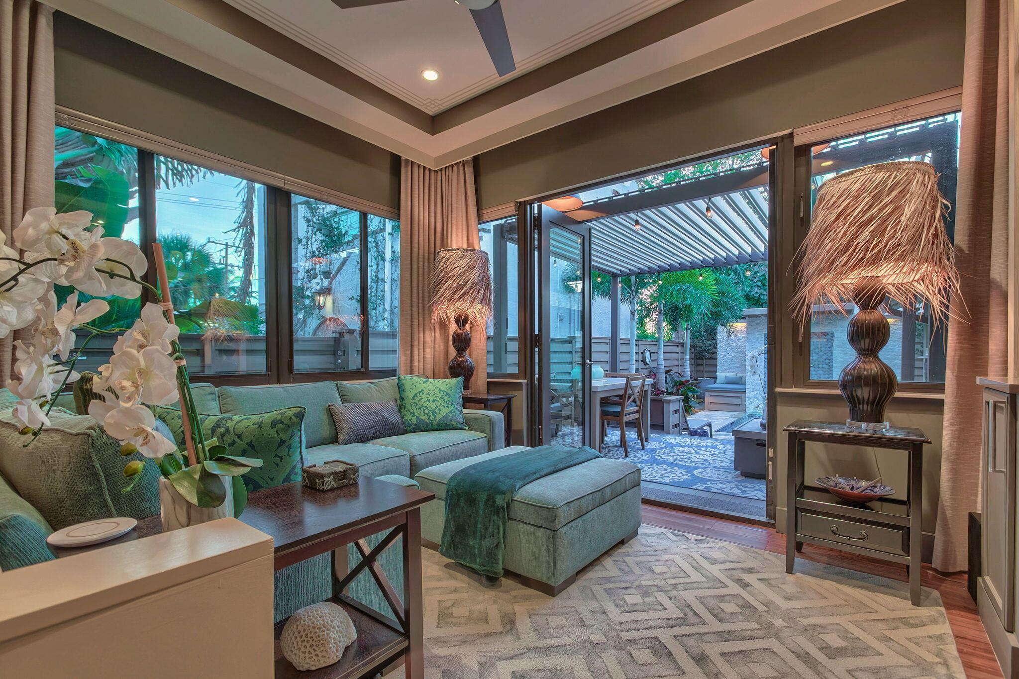 LAKE WORTH TOWN OF - Residential