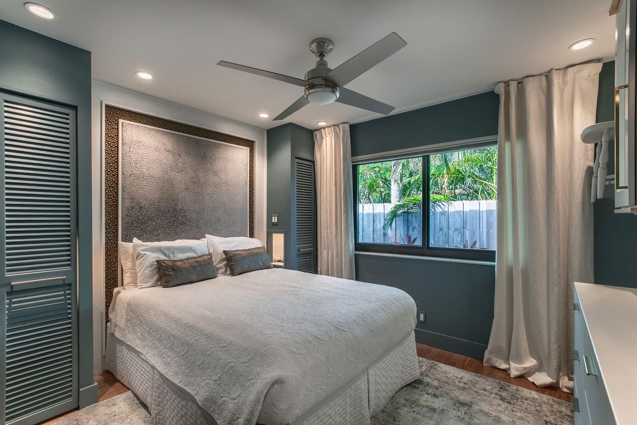 LAKE WORTH TOWN OF - Residential