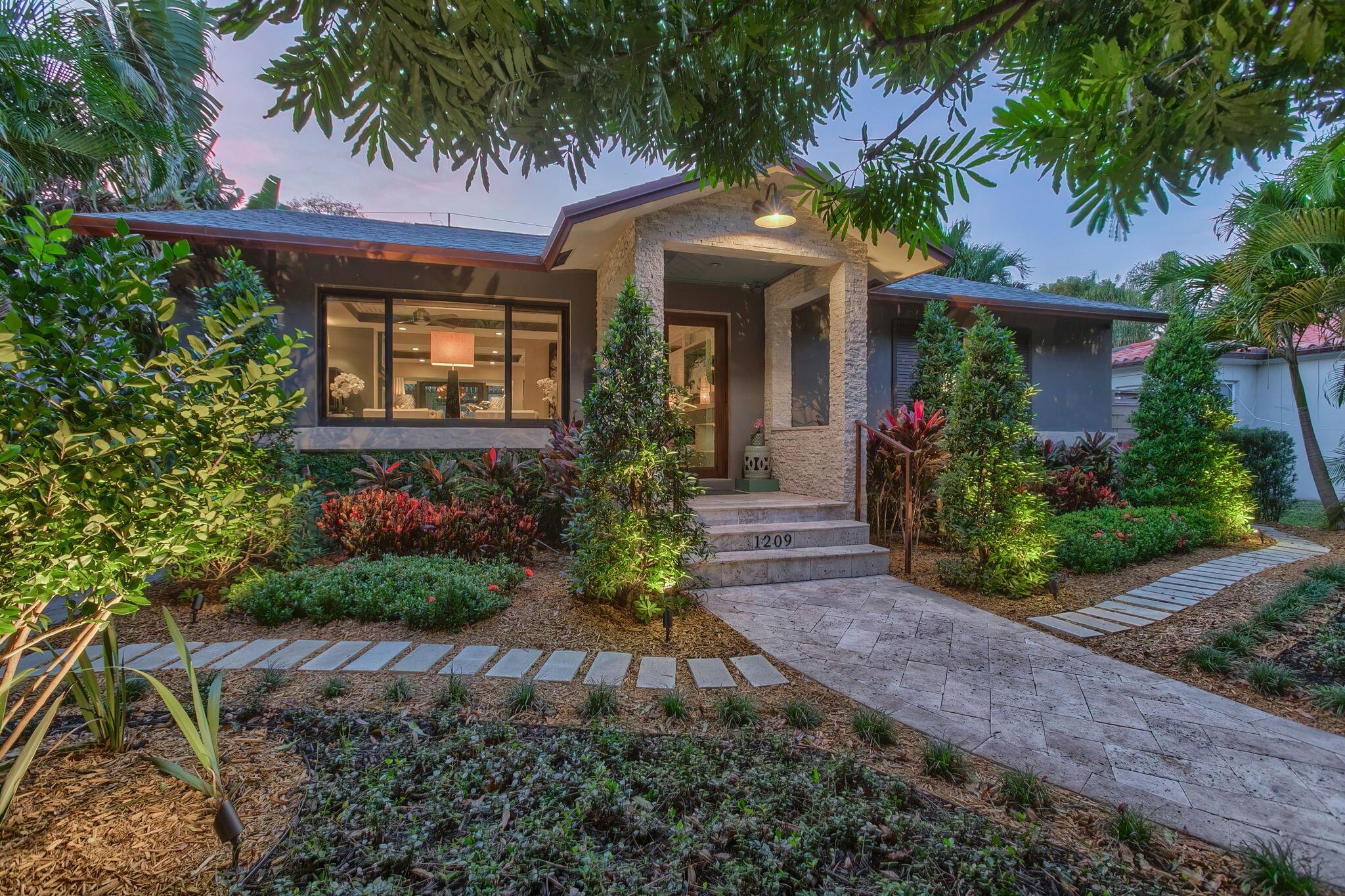 LAKE WORTH TOWN OF - Residential