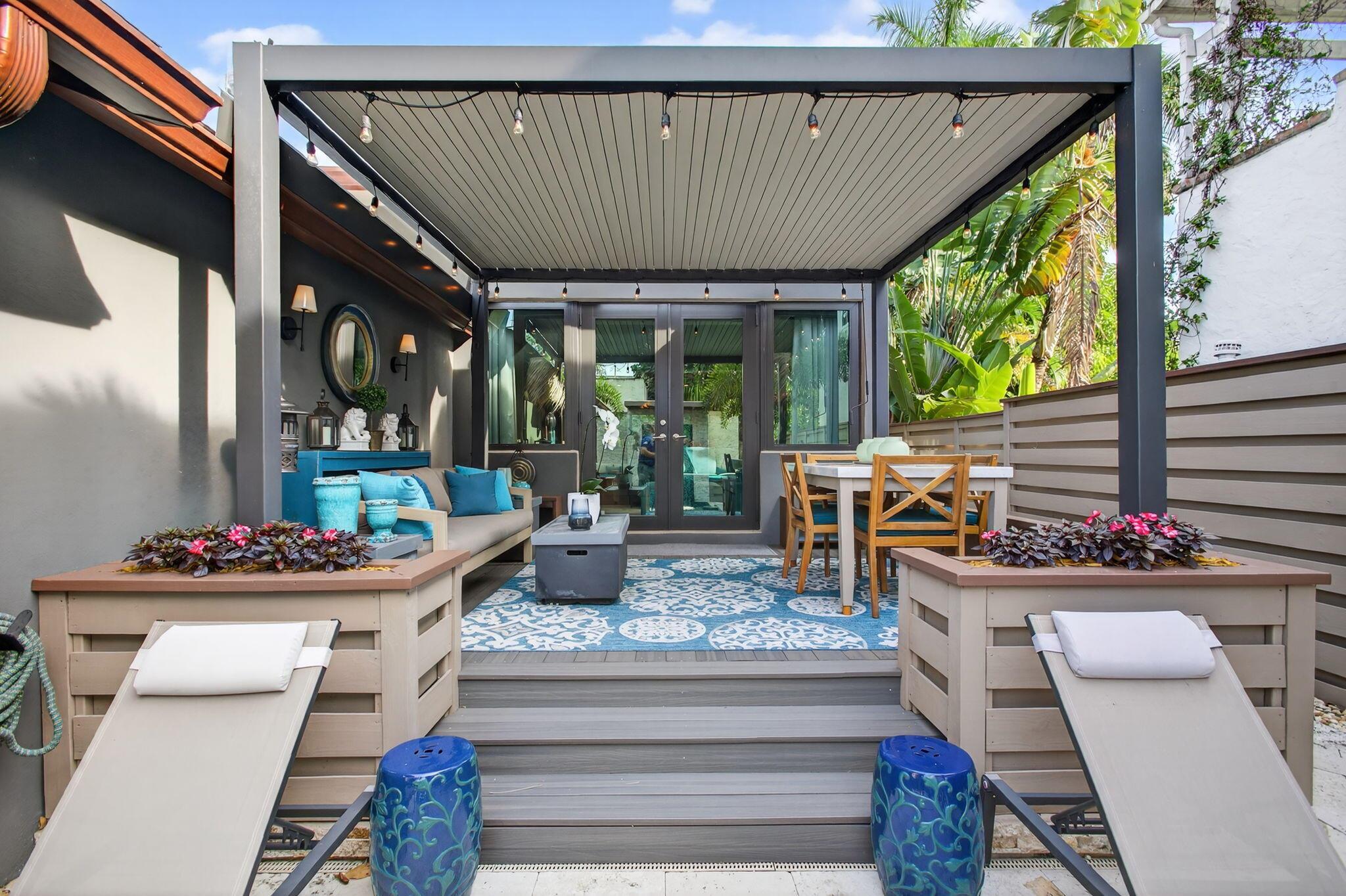 LAKE WORTH TOWN OF - Residential