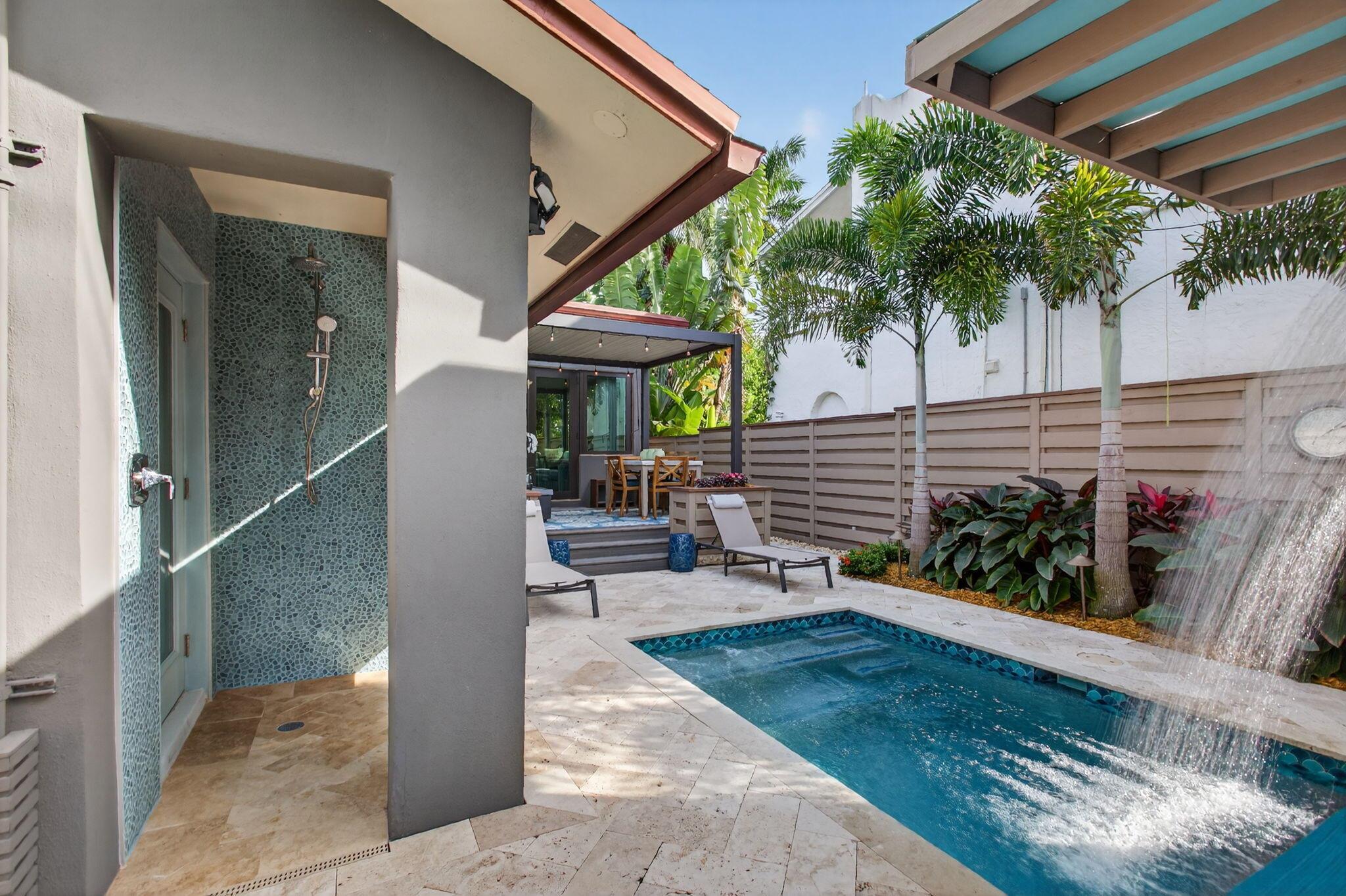 LAKE WORTH TOWN OF - Residential