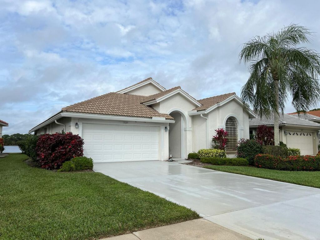 Photo of 5089 SE Devenwood Way, Stuart, FL 34997 (MLS # R10949850)