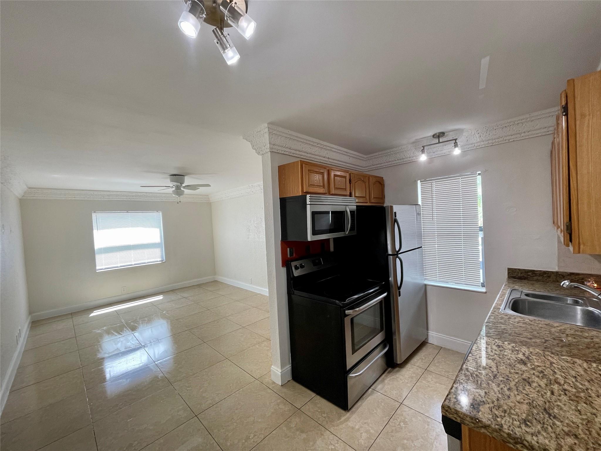 Welcome to your new home! This charming 2-bedroom, 1-bath apartment is perfect for those seeking comfort and convenience. The pet-friendly policy means your pets are welcome too. Enjoy the vibrant lifestyle of Wilton Manors, known for its friendly community and diverse cultural scene.