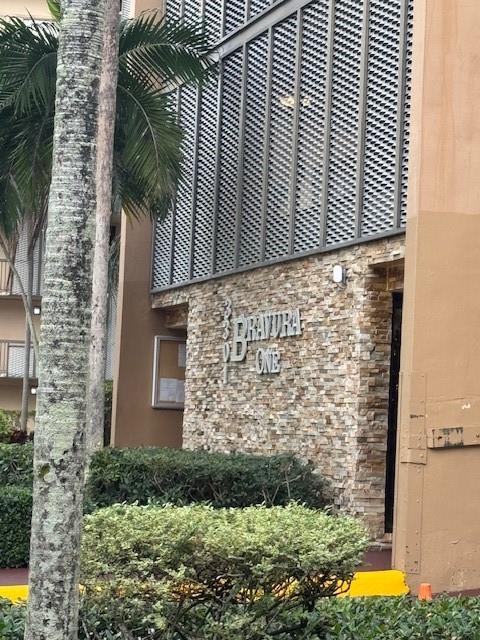 View photos, virtual tours, details... 3301 N Country Club Dr 506