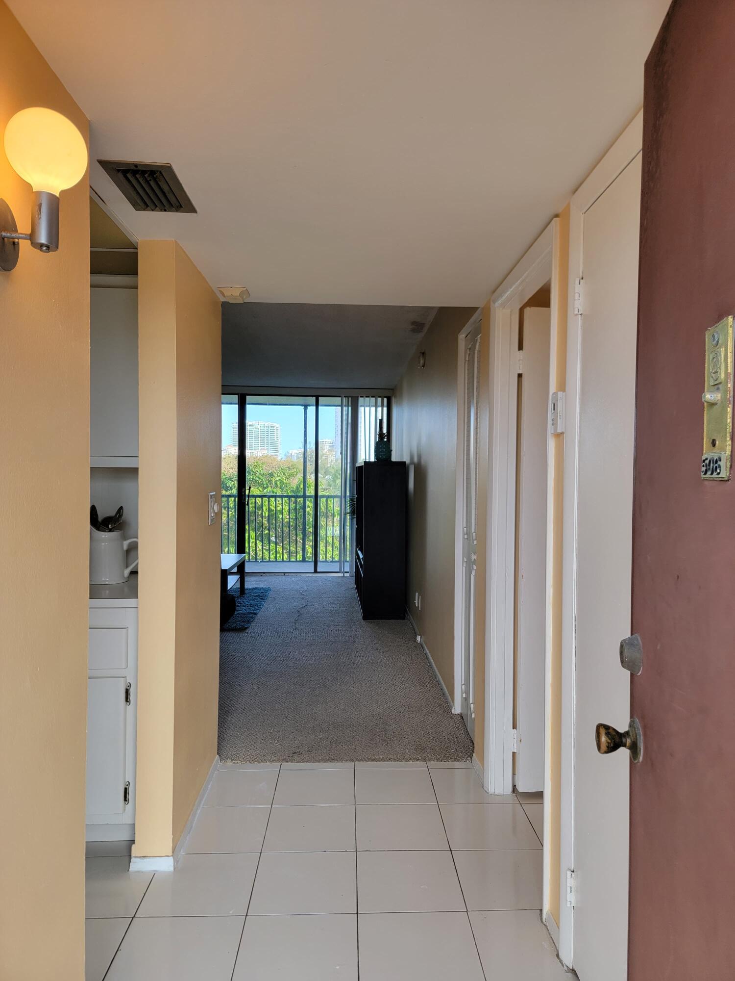 BRAVURA I CONDOMINIUNS - Residential