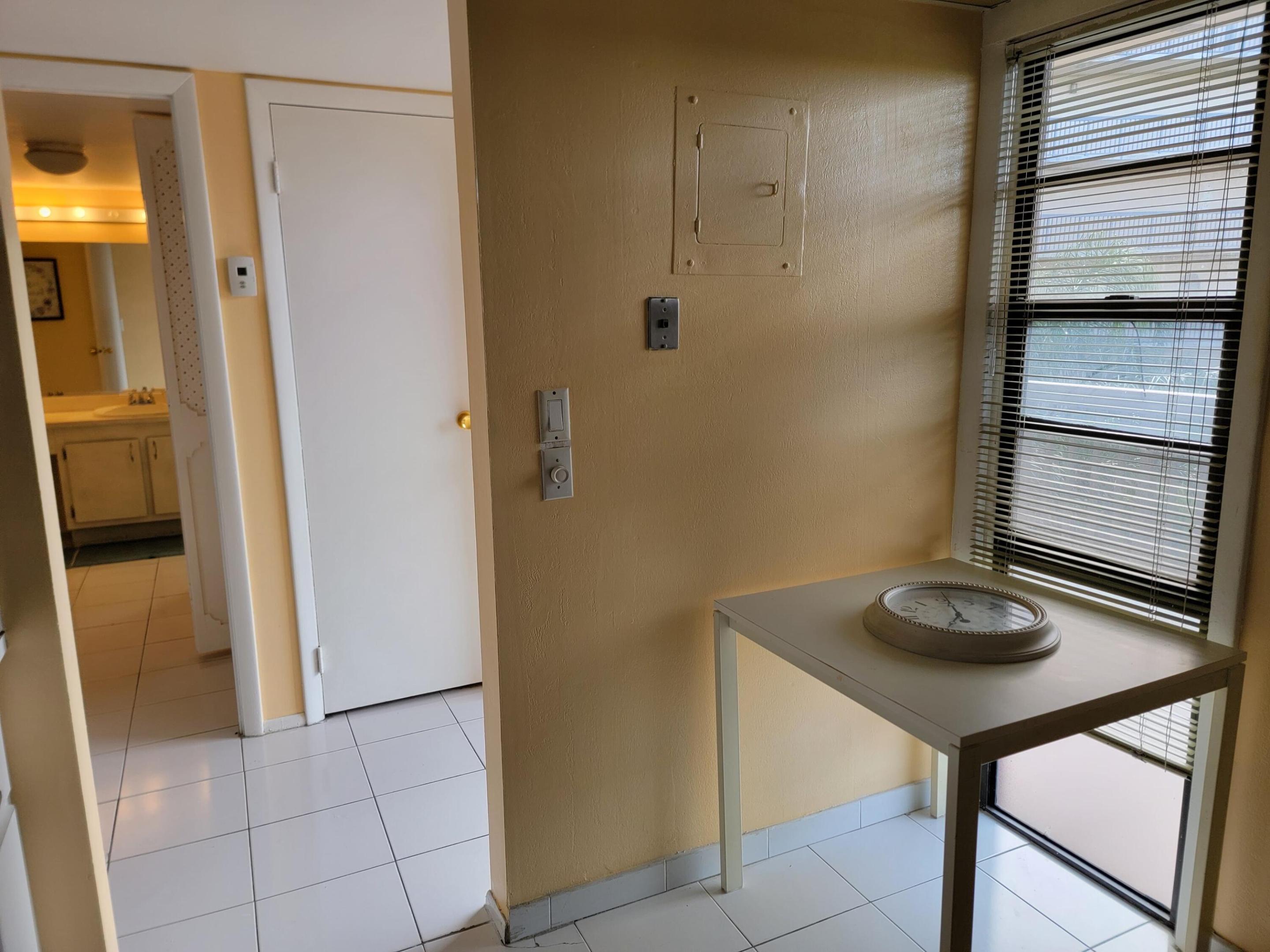BRAVURA I CONDOMINIUNS - Residential