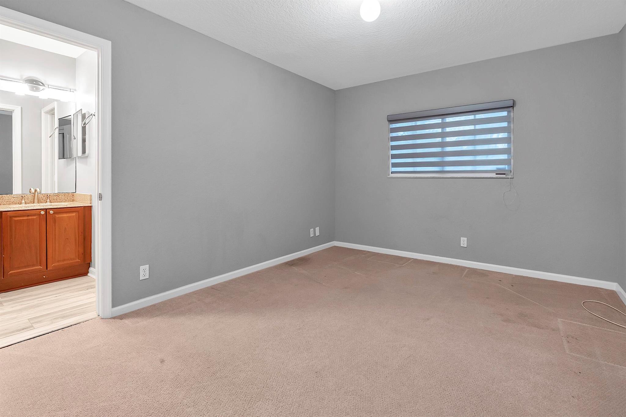 LAKE OSBORNE PARK - Residential