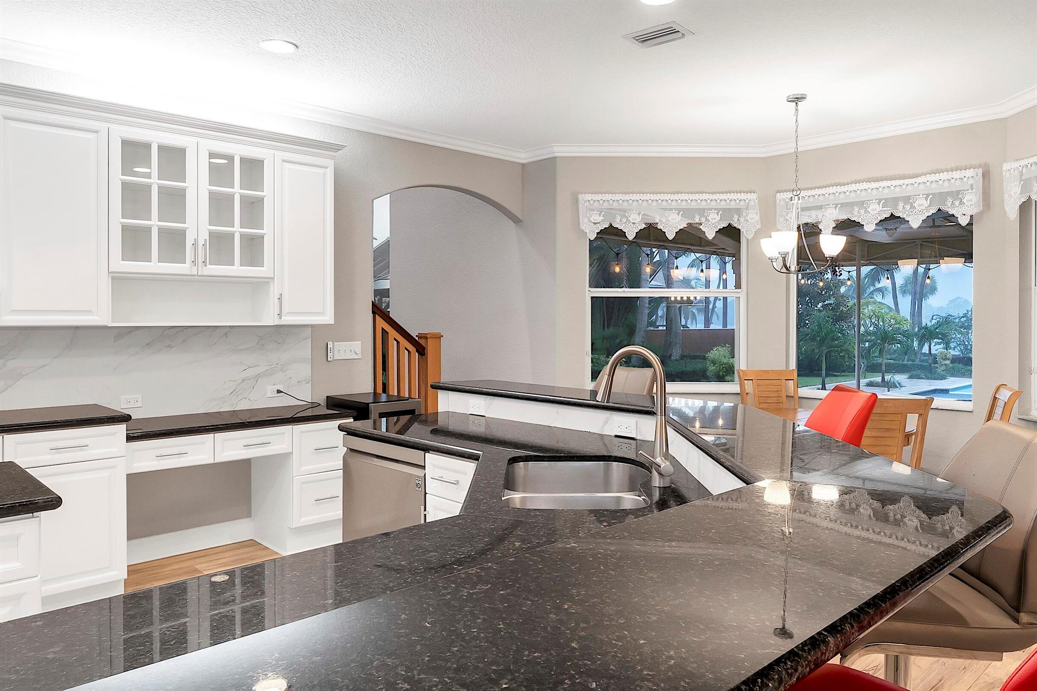 LAKE OSBORNE PARK - Residential