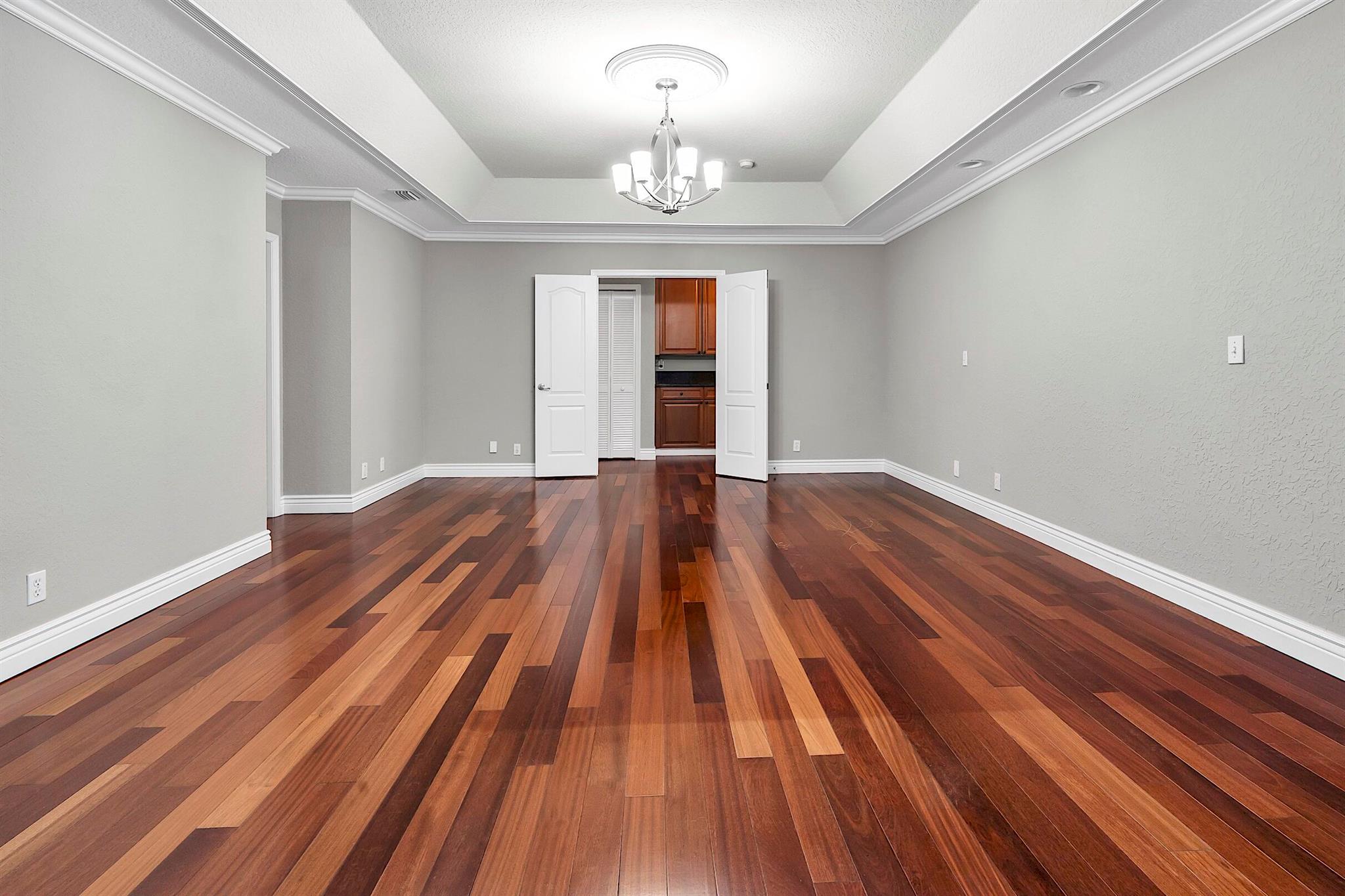 LAKE OSBORNE PARK - Residential