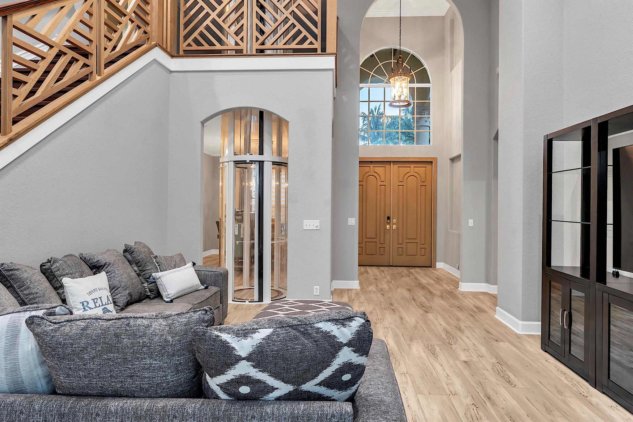 LAKE OSBORNE PARK - Residential