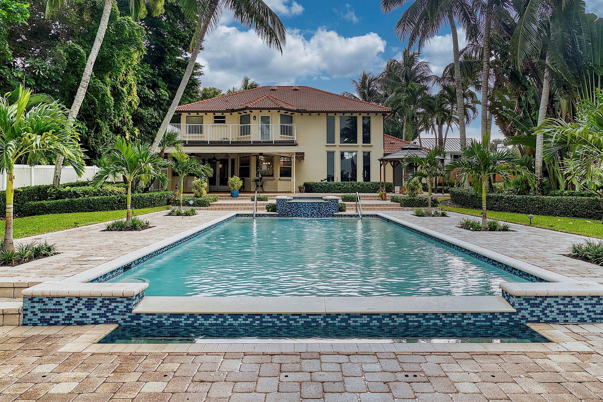 LAKE OSBORNE PARK - Residential