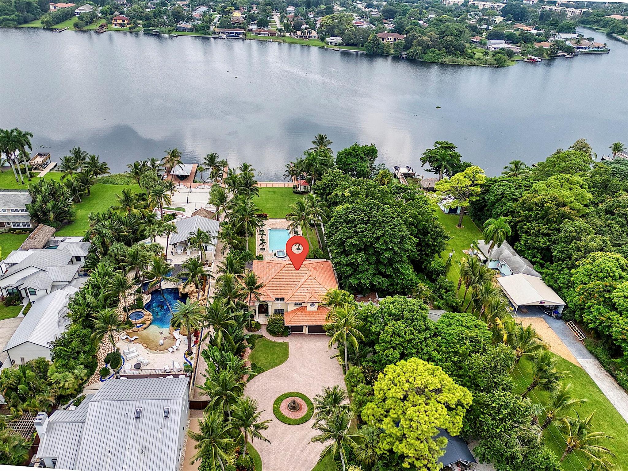 LAKE OSBORNE PARK - Residential