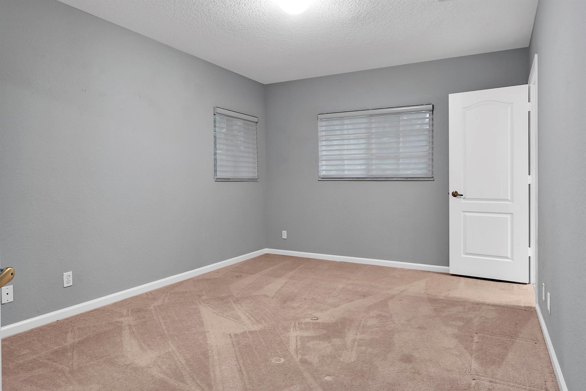 LAKE OSBORNE PARK - Residential