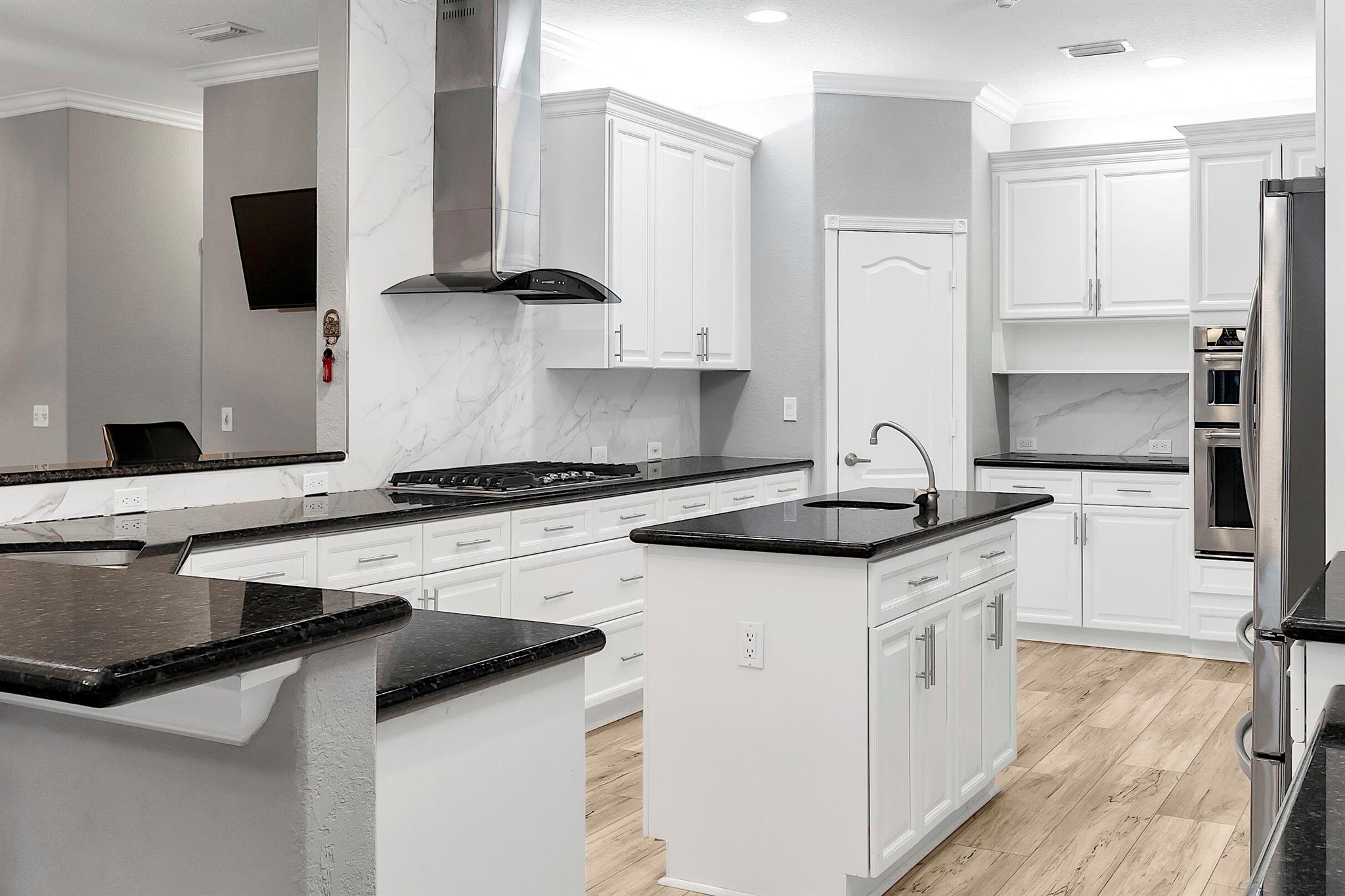 LAKE OSBORNE PARK - Residential