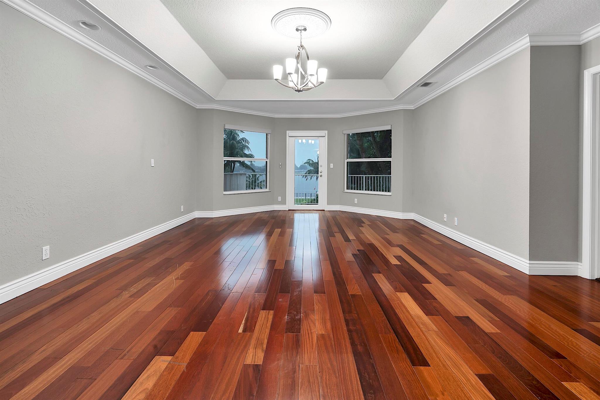 LAKE OSBORNE PARK - Residential