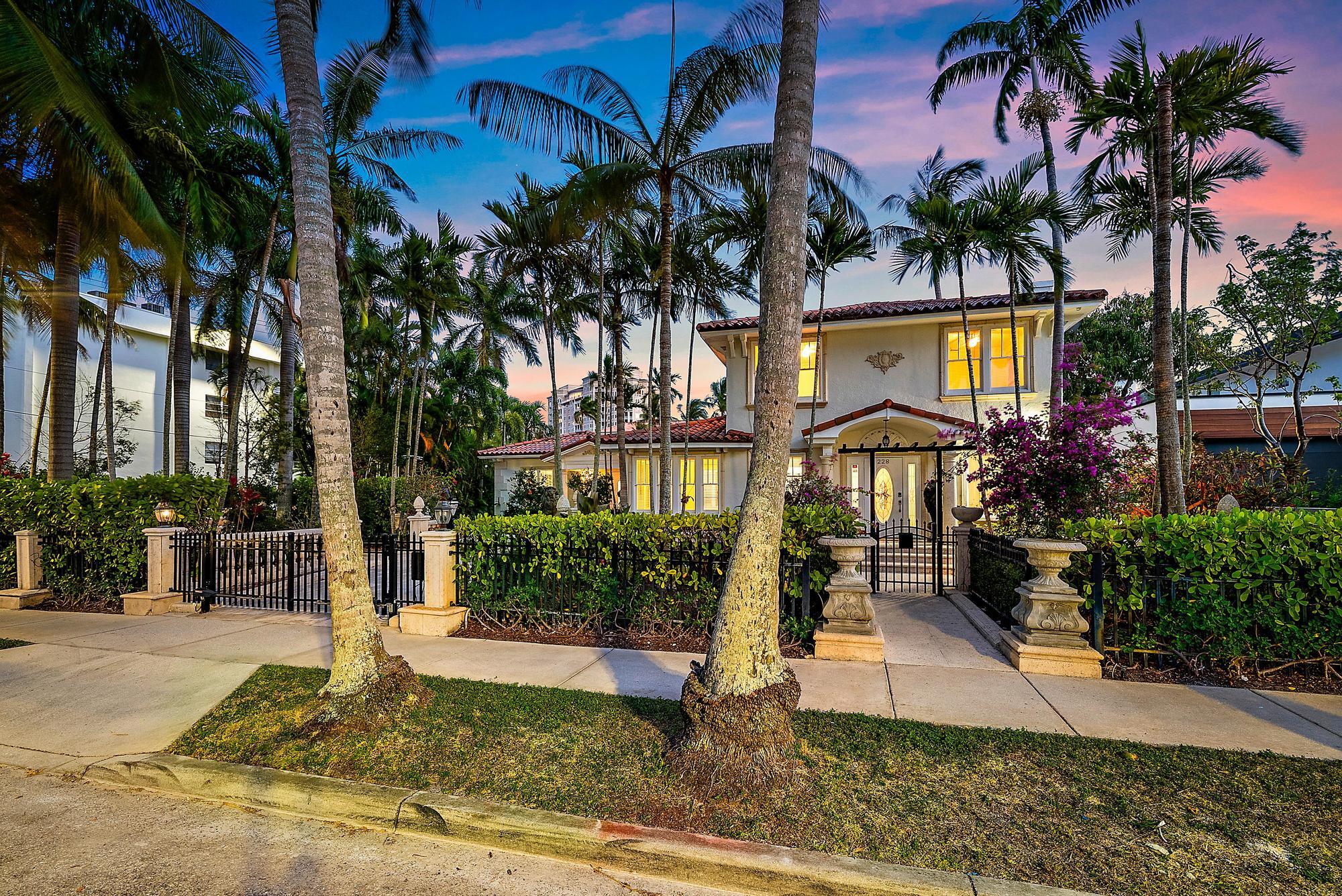 228 9th Street
