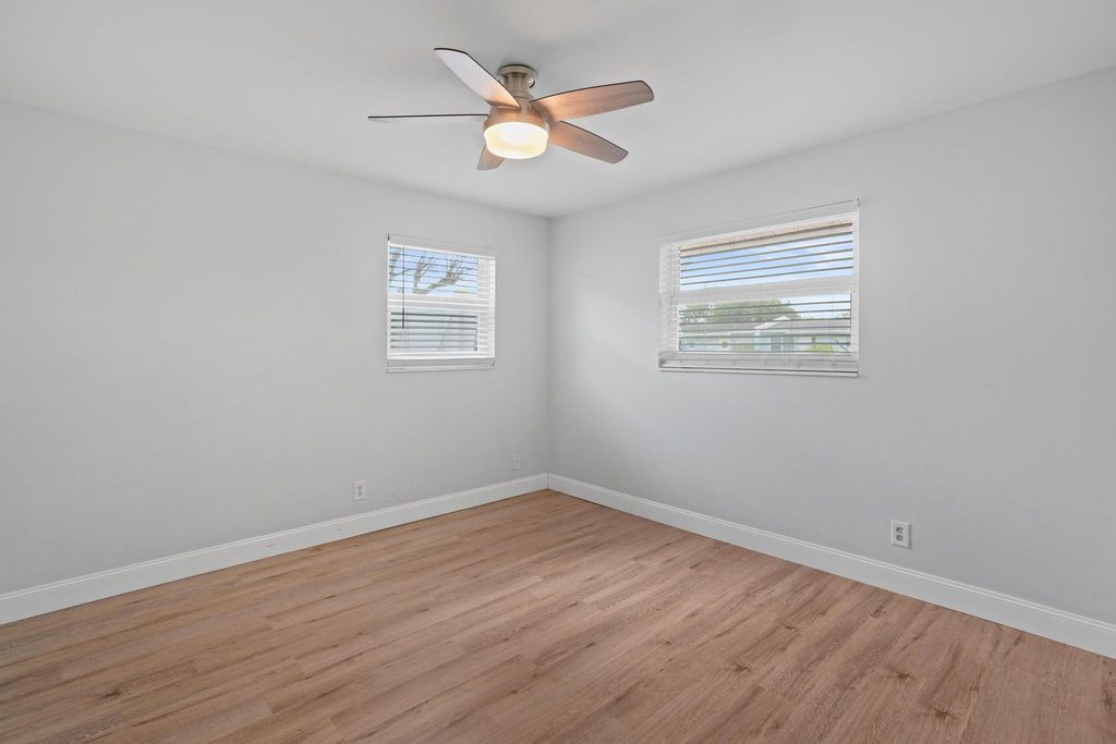 Photo of 9 Robalo Court, North Palm Beach, FL 33408 (MLS # B26010806)