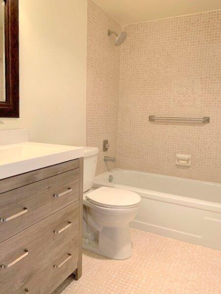 FANSHAW AT CENTURY VILLAG - Residential Lease