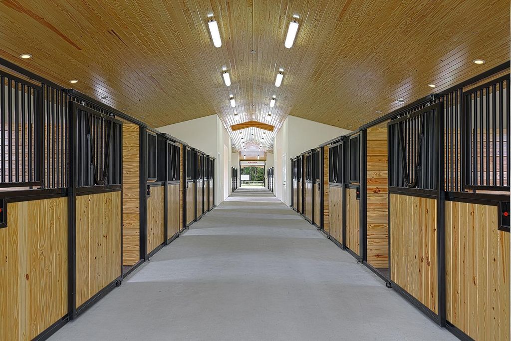 Photo of 2088 Appaloosa Trail, Wellington, FL (MLS # B26006024)