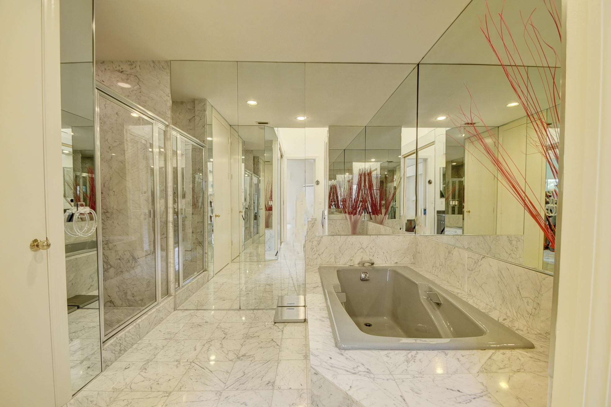 NASSAU BAY - Residential