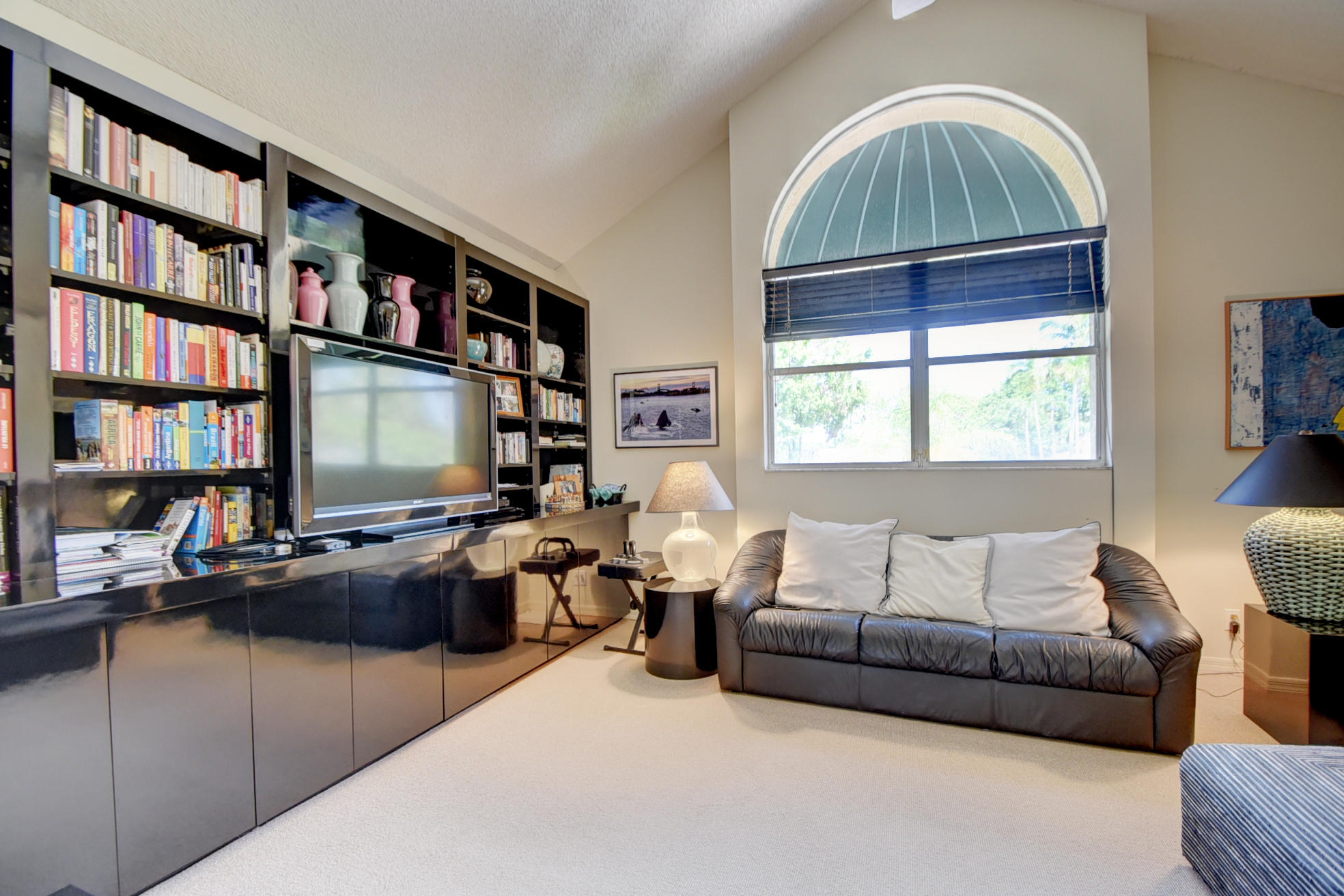 NASSAU BAY - Residential