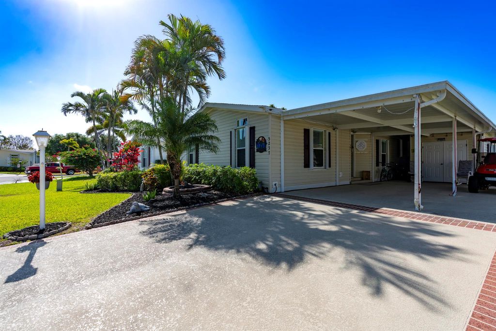 Photo of 3237 Perigrine Falcon Drive, Port Saint Lucie, FL 34952 (MLS # R10983614)