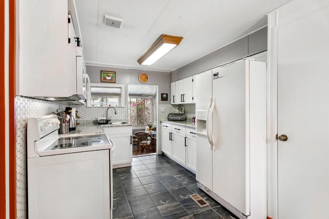 JAMAICA BAY MOBILE HOME CO OP - Residential