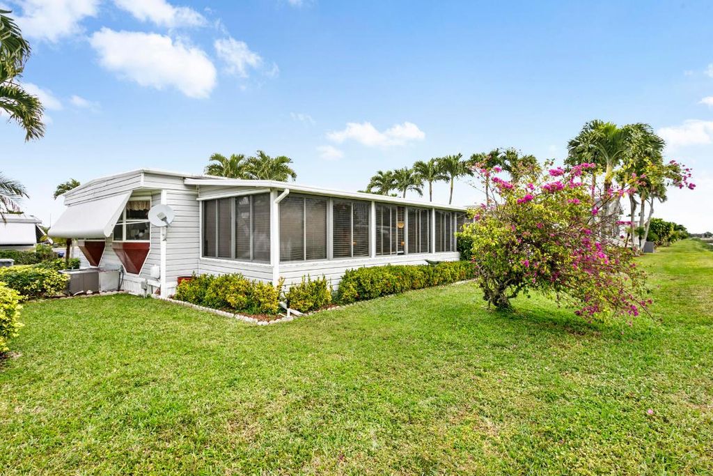 Photo of 37041 Exuma Bay, Boynton Beach, FL 33436 (MLS # R11157007)