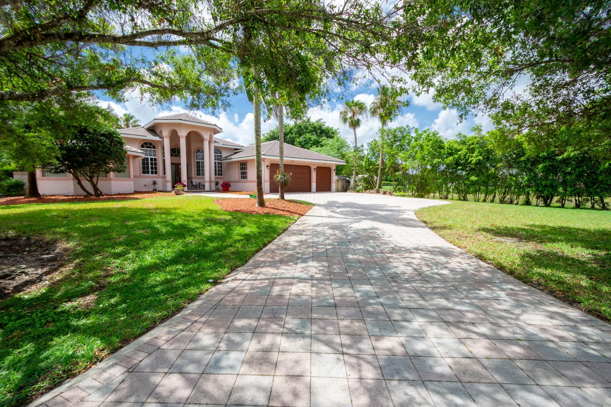 Fla Fruit Lands Co Sub 1 - Residential Lease