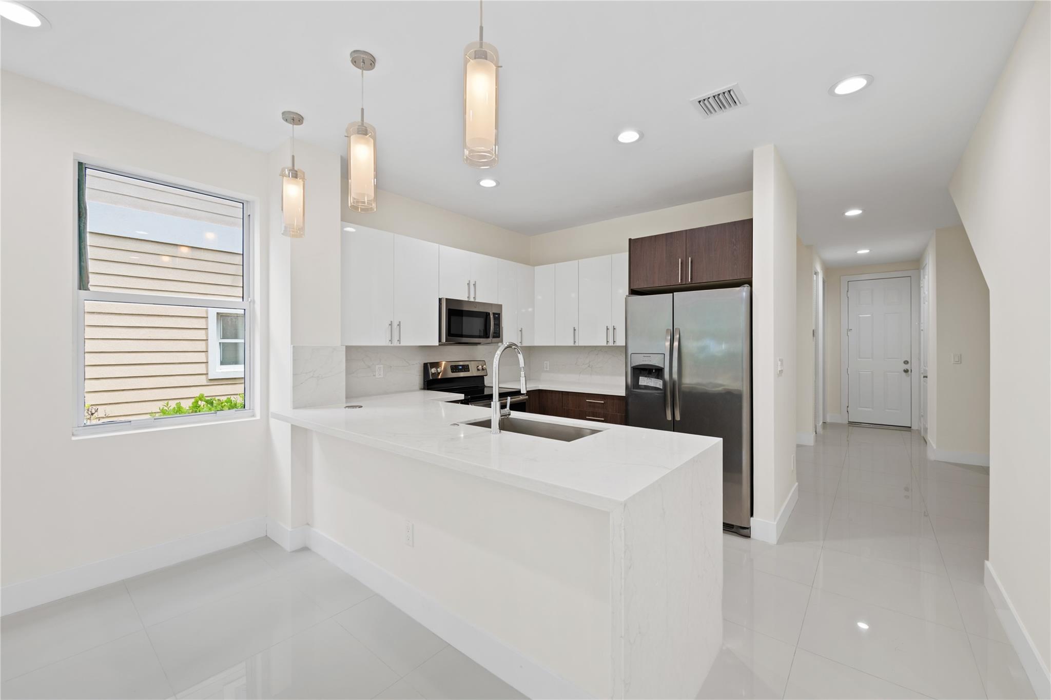 1430 SW 4th Ave 324