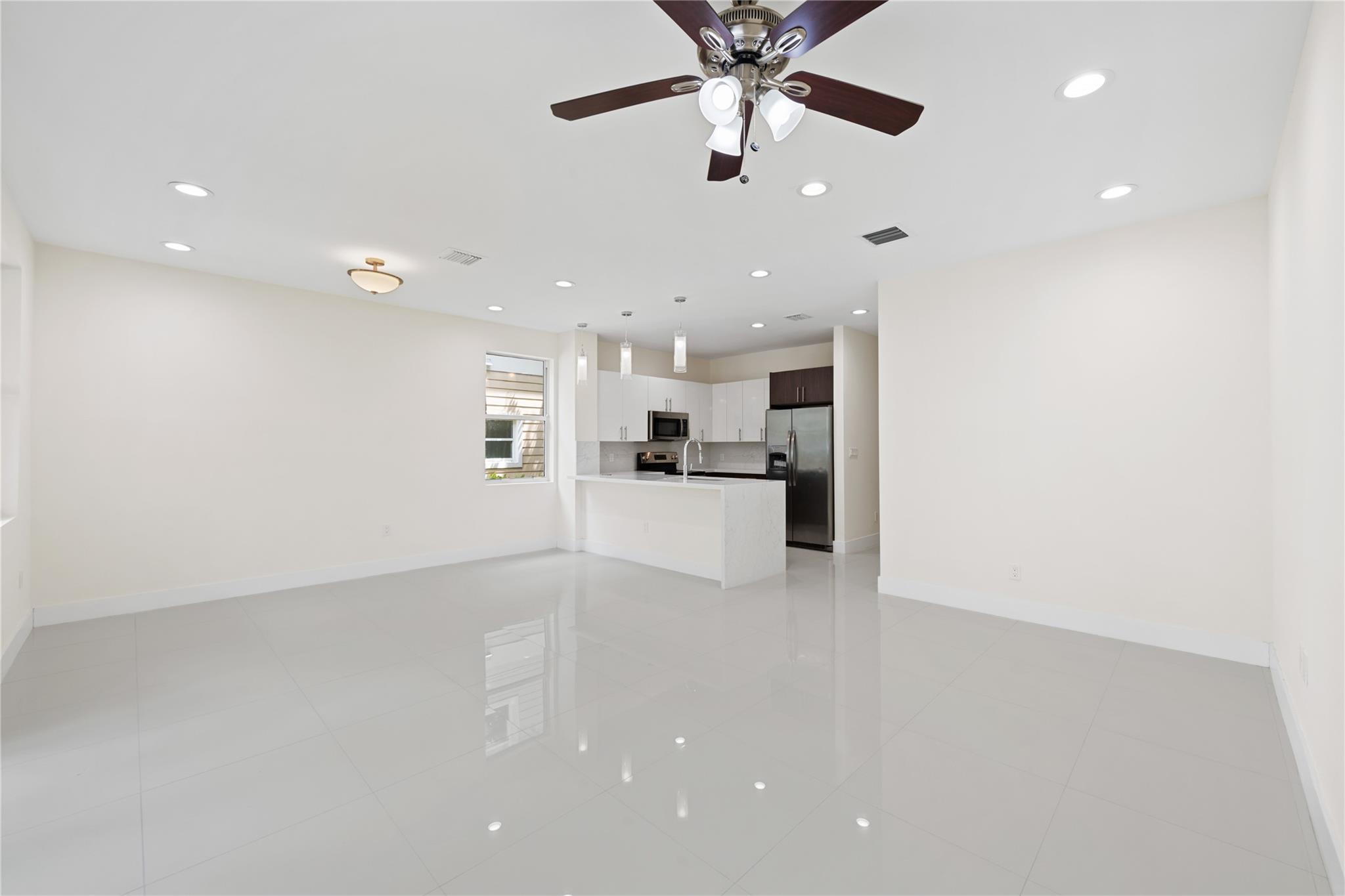 1430 SW 4th Ave 324