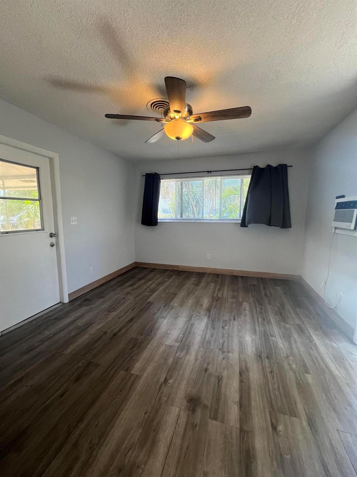 THE COVE - Residential Lease