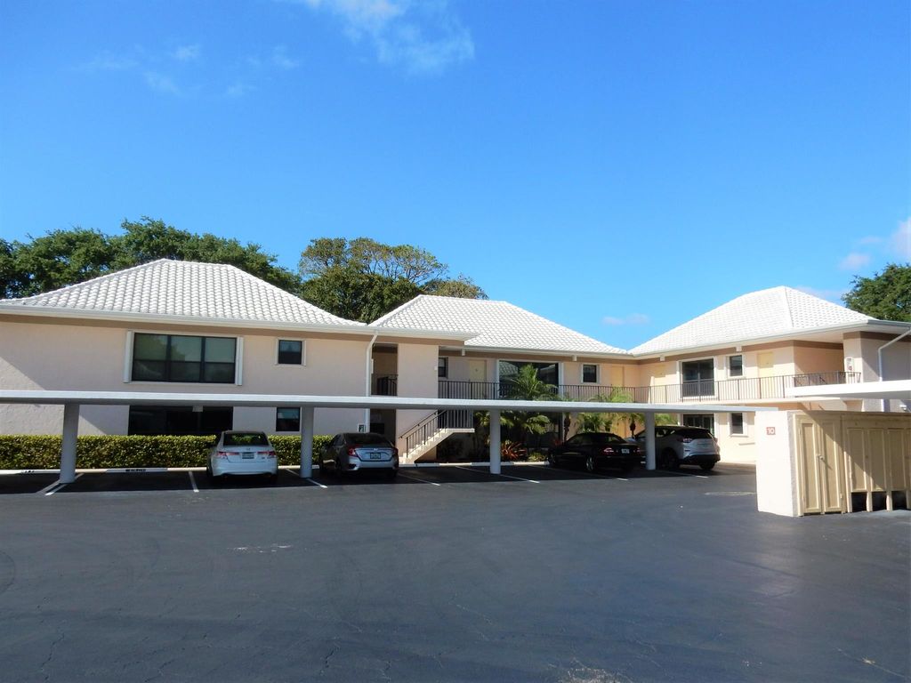 Photo of 7 SE Turtle Creek Drive #A, Tequesta, FL 33469 (MLS # R10791573)