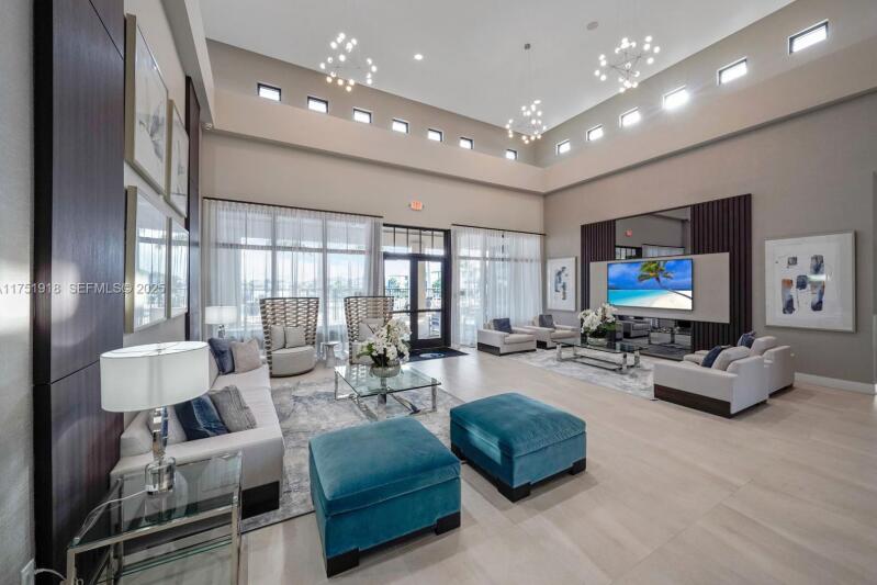 TUSCAN ISLES - Residential