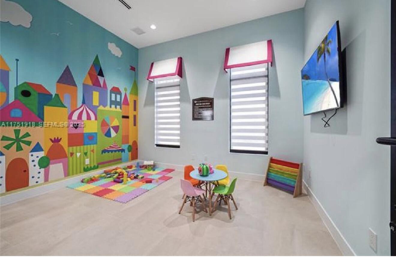 TUSCAN ISLES - Residential