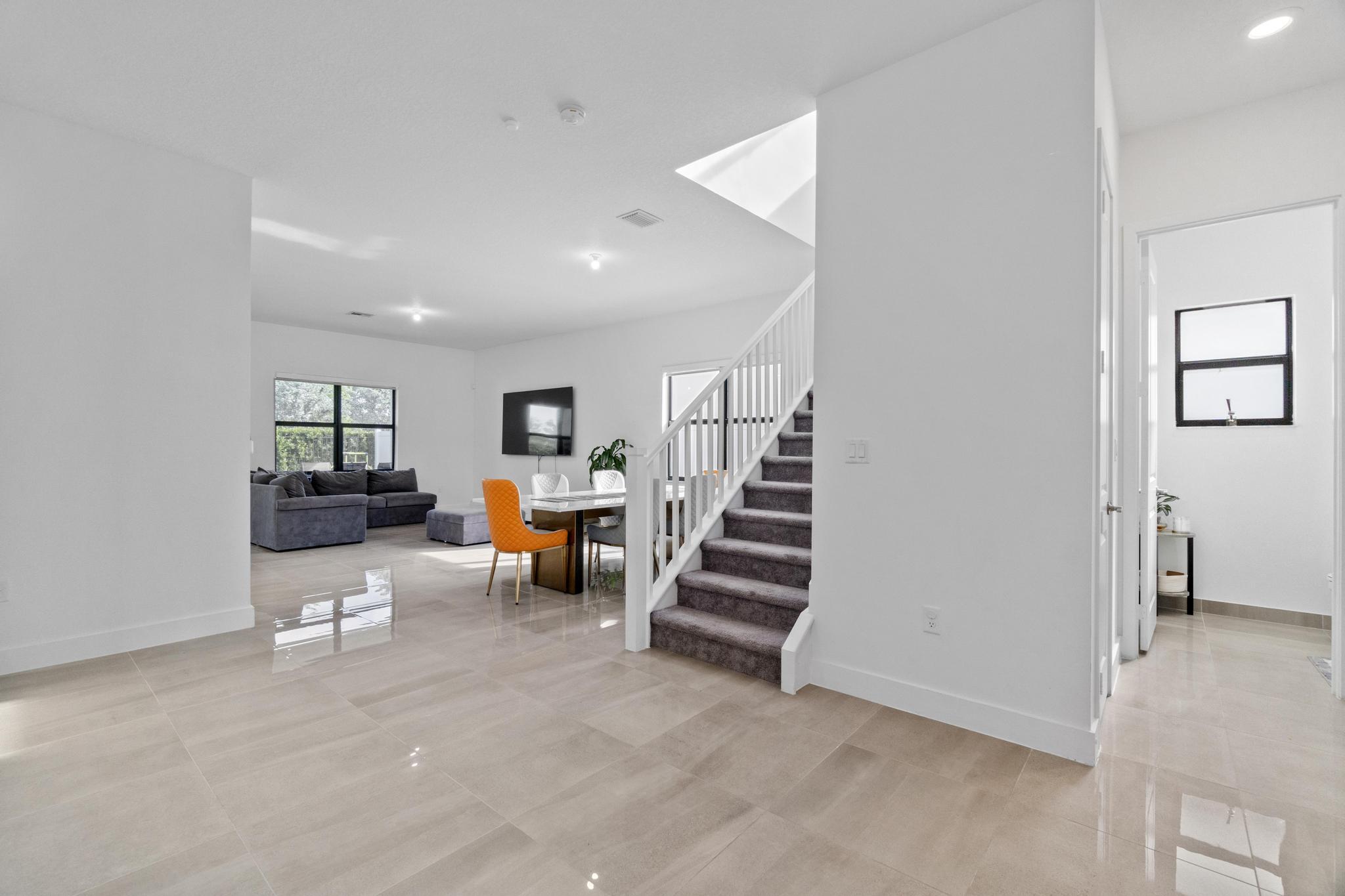 TUSCAN ISLES - Residential