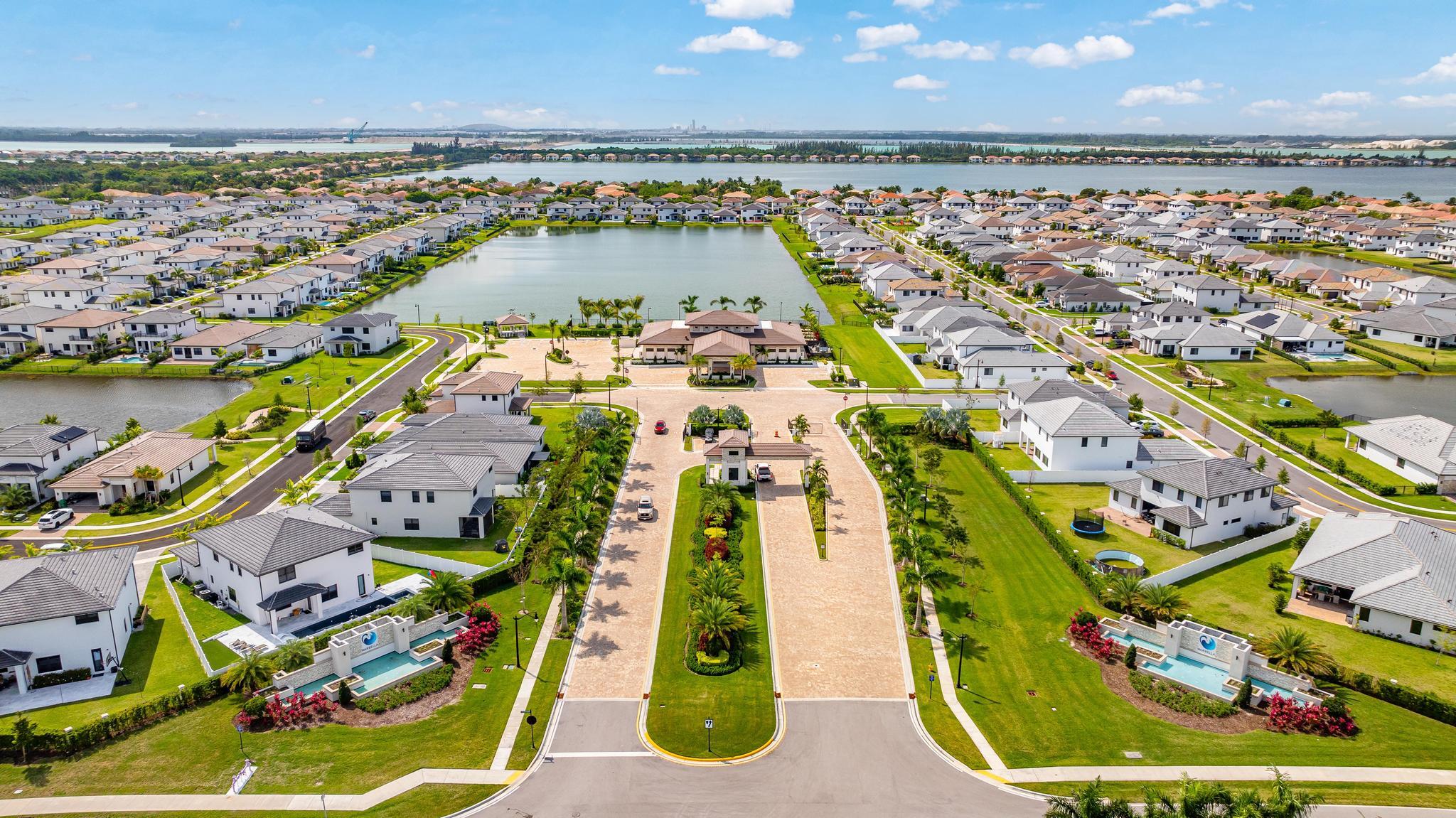 TUSCAN ISLES - Residential