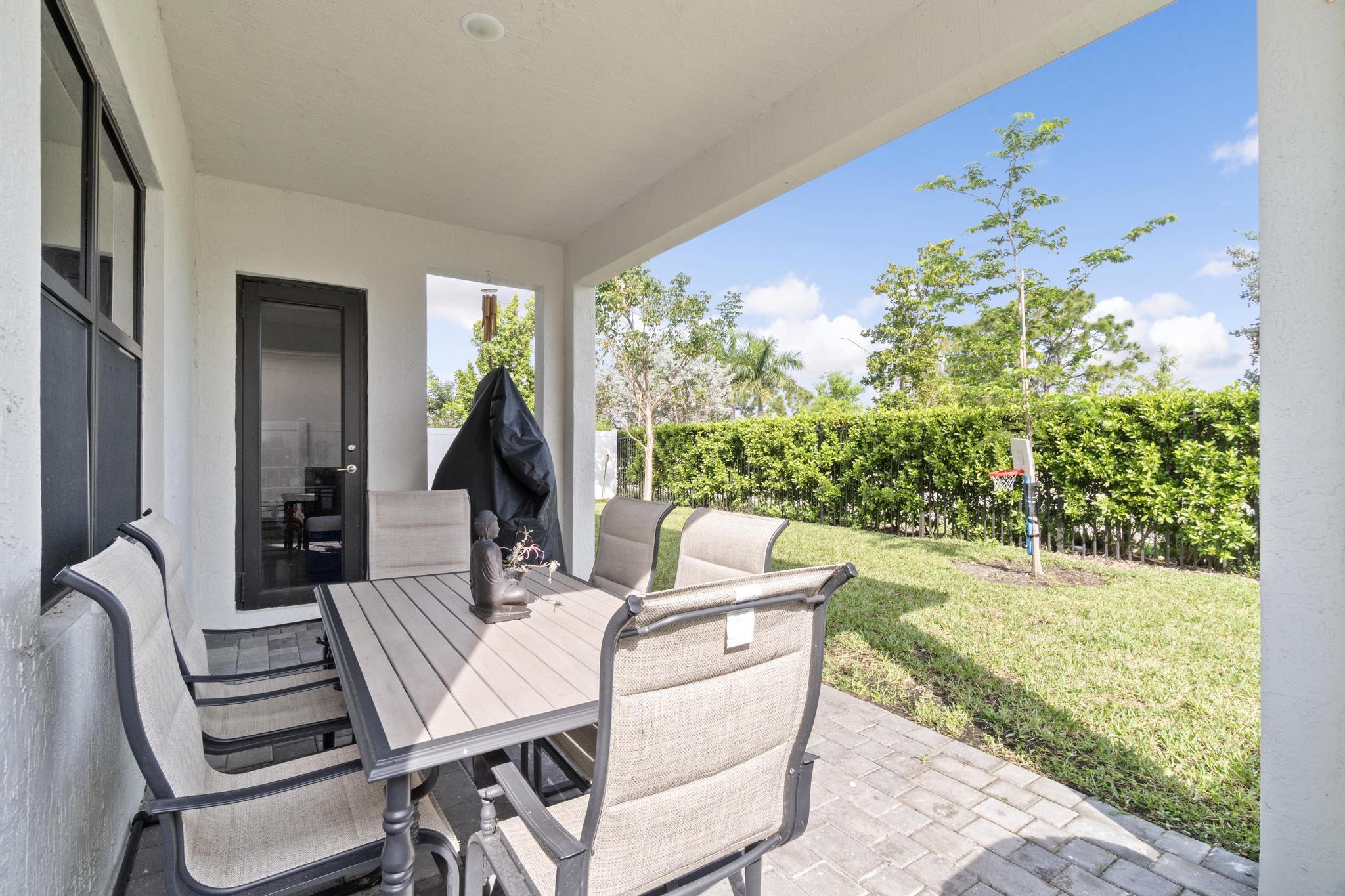 TUSCAN ISLES - Residential