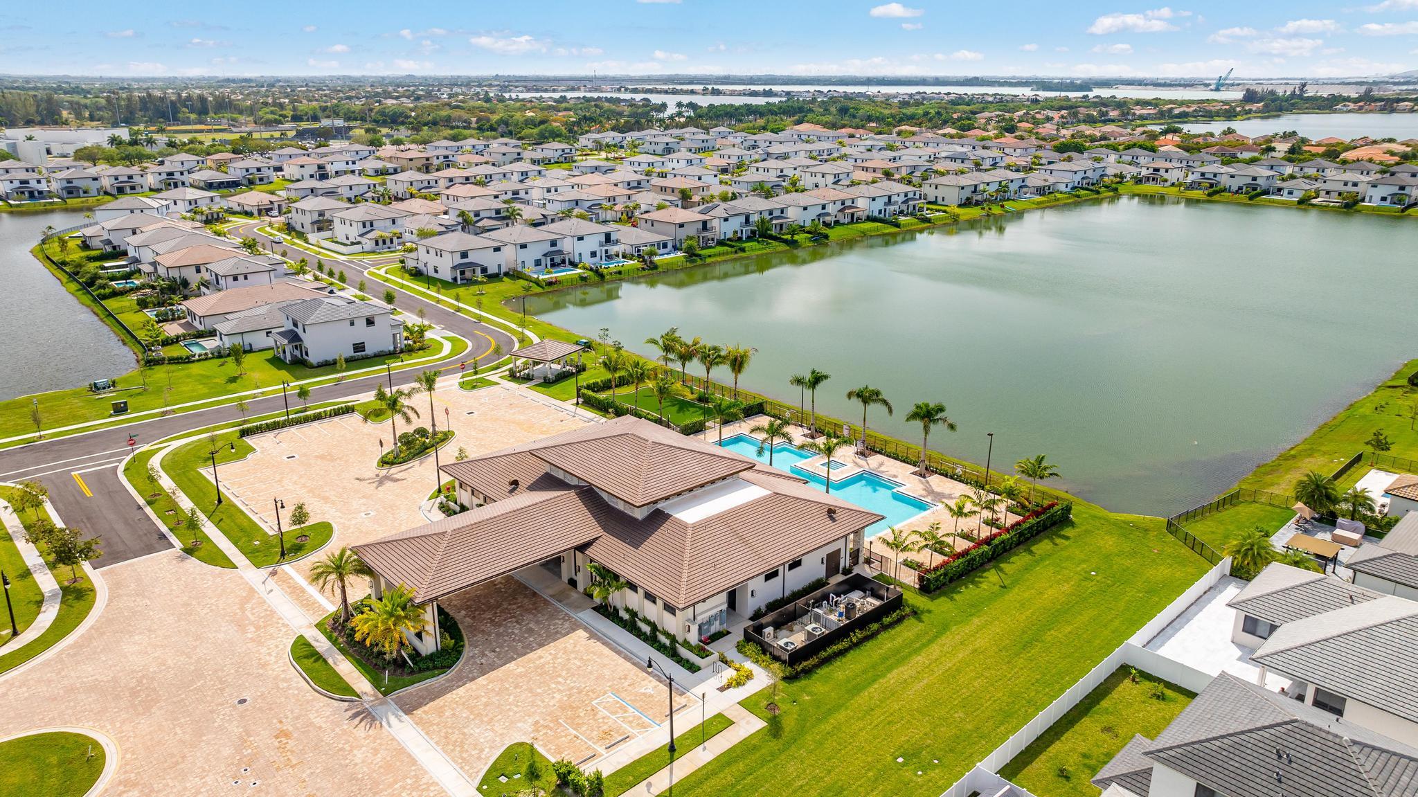 TUSCAN ISLES - Residential