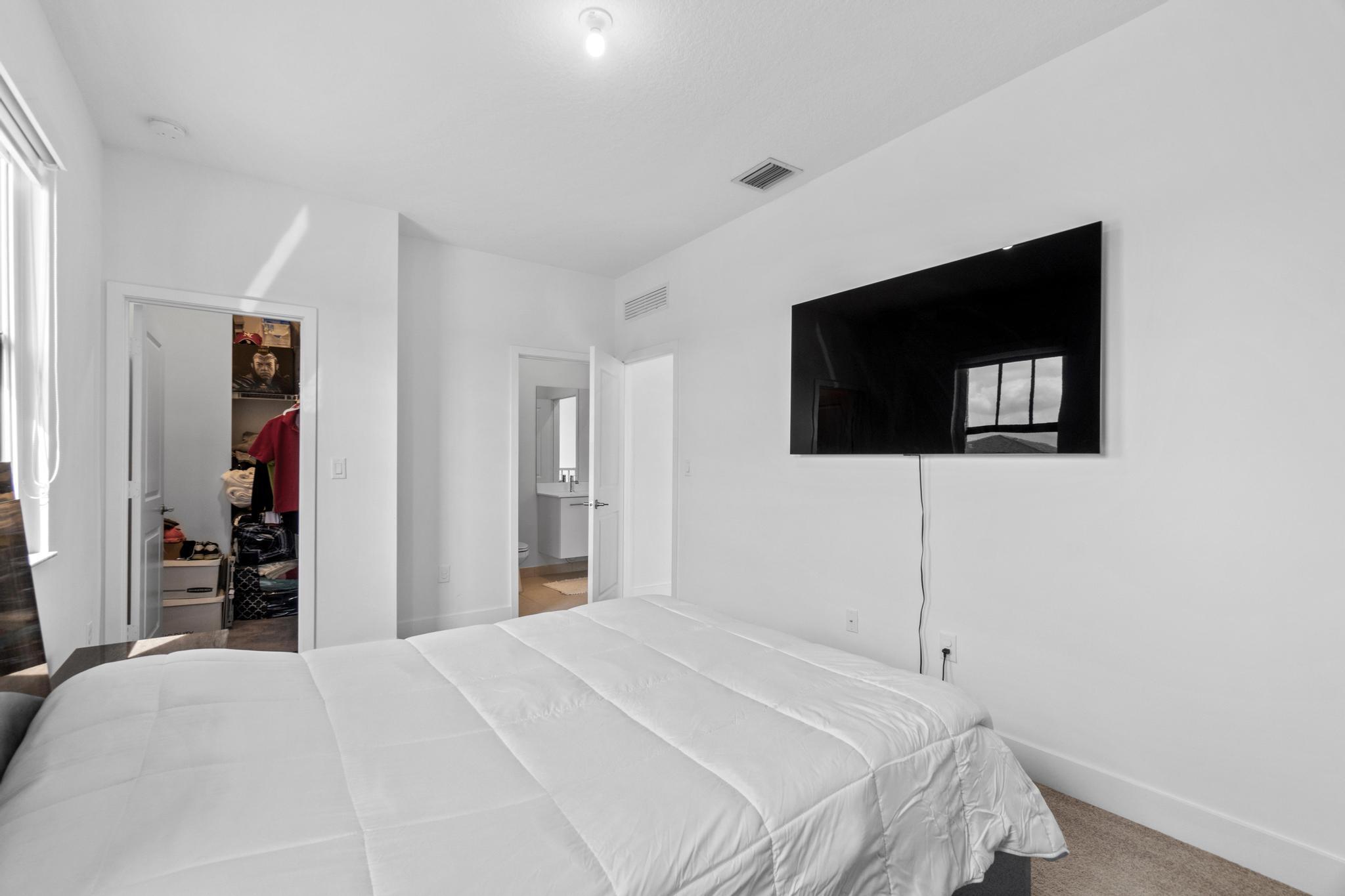 TUSCAN ISLES - Residential