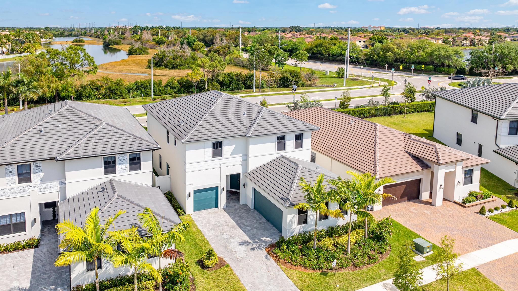 TUSCAN ISLES - Residential