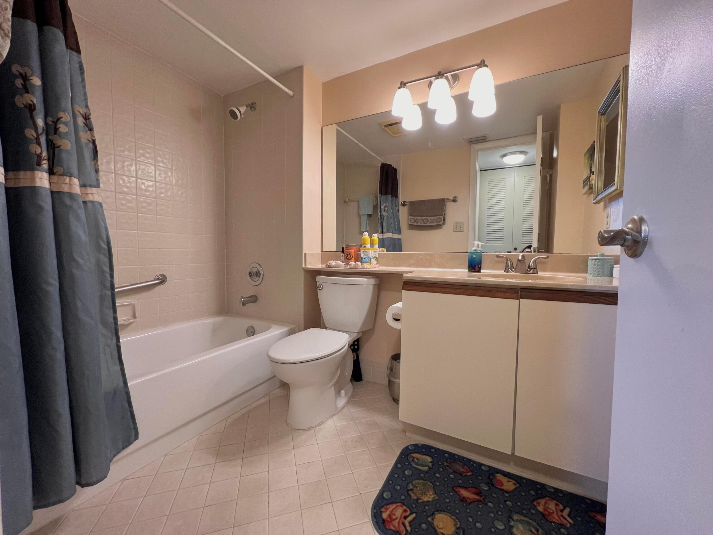 APPLEWOOD VILLAGE I-B CONDO - Residential