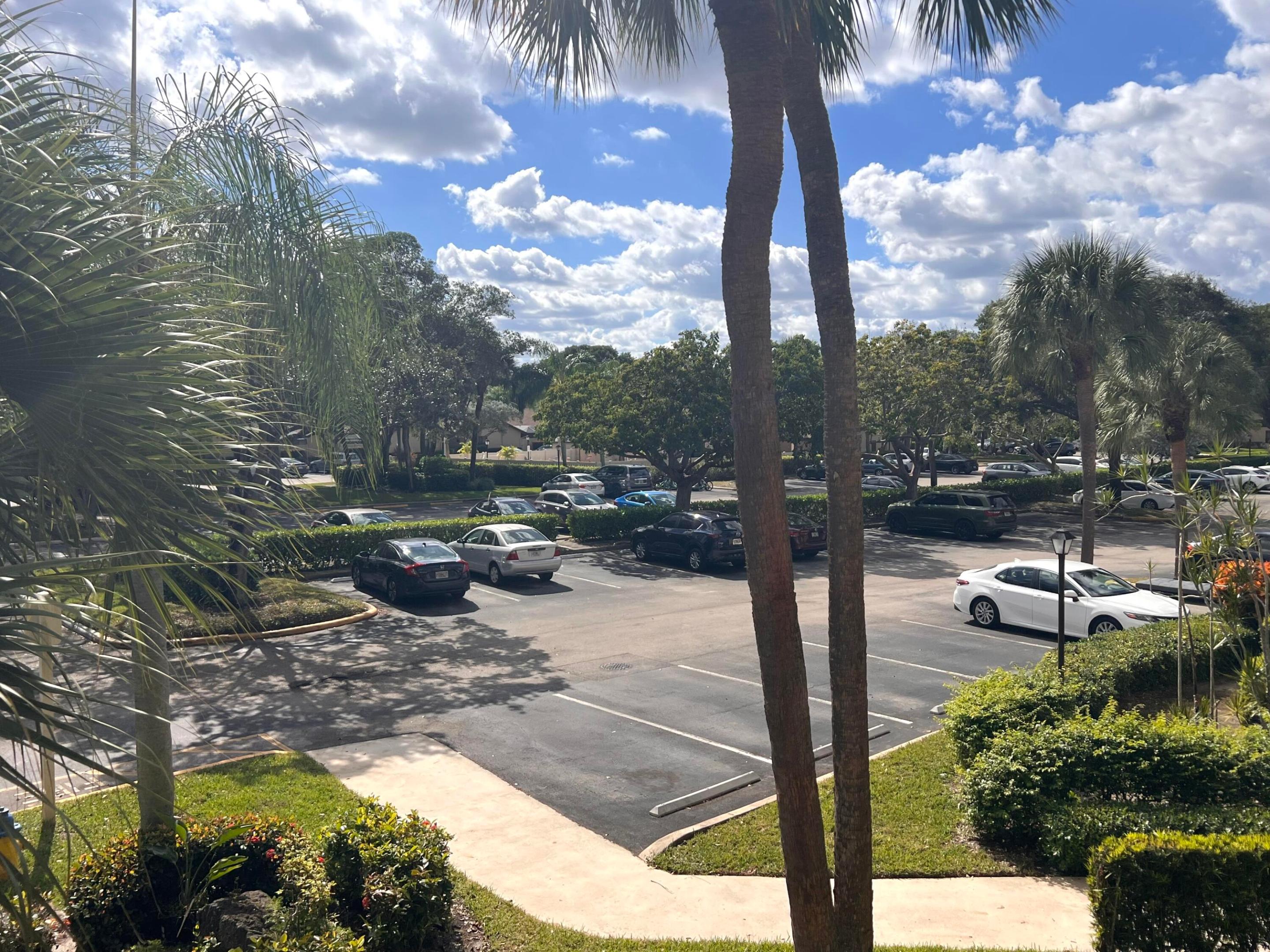 APPLEWOOD VILLAGE I-B CONDO - Residential