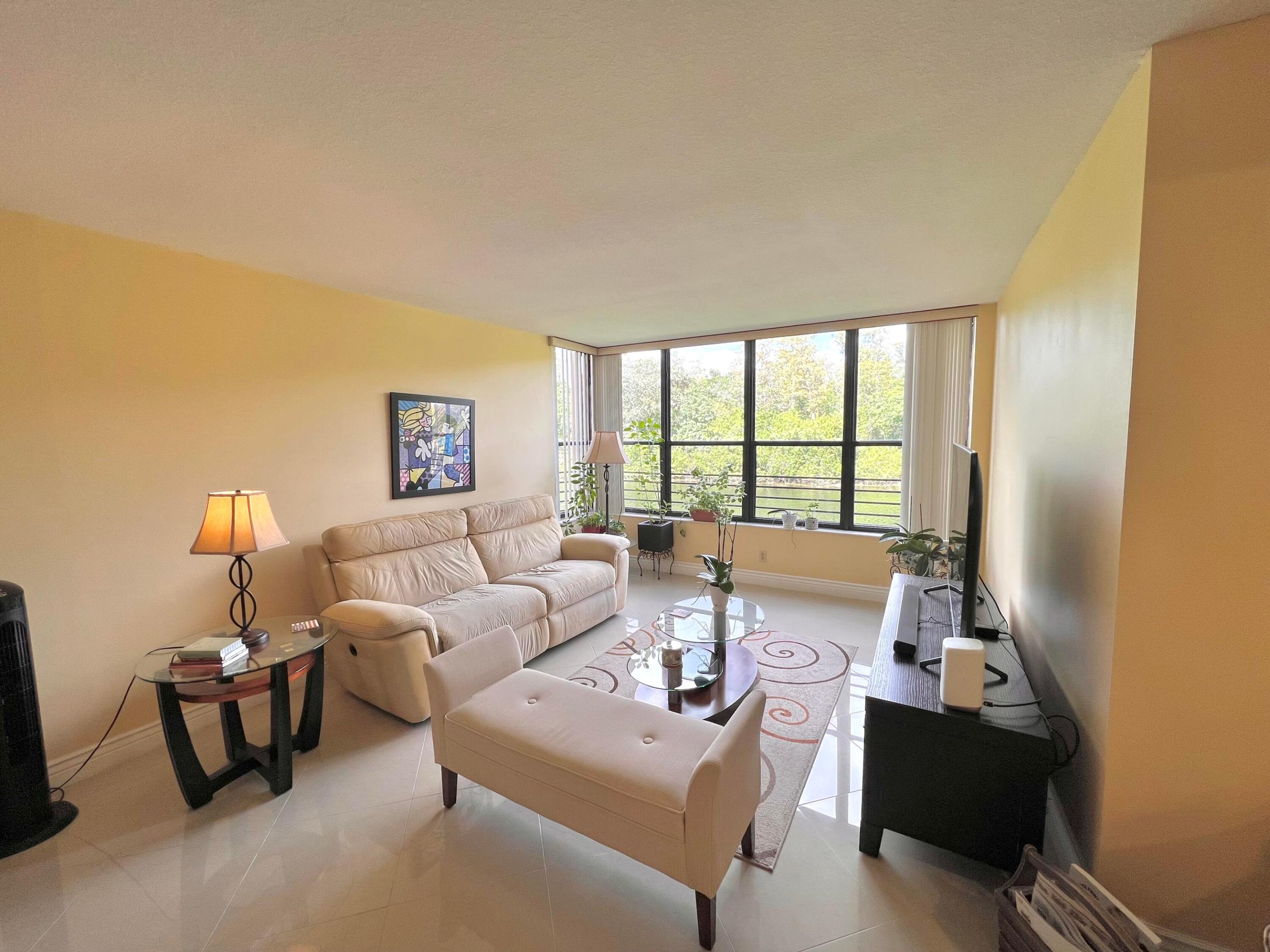 APPLEWOOD VILLAGE I-B CONDO - Residential