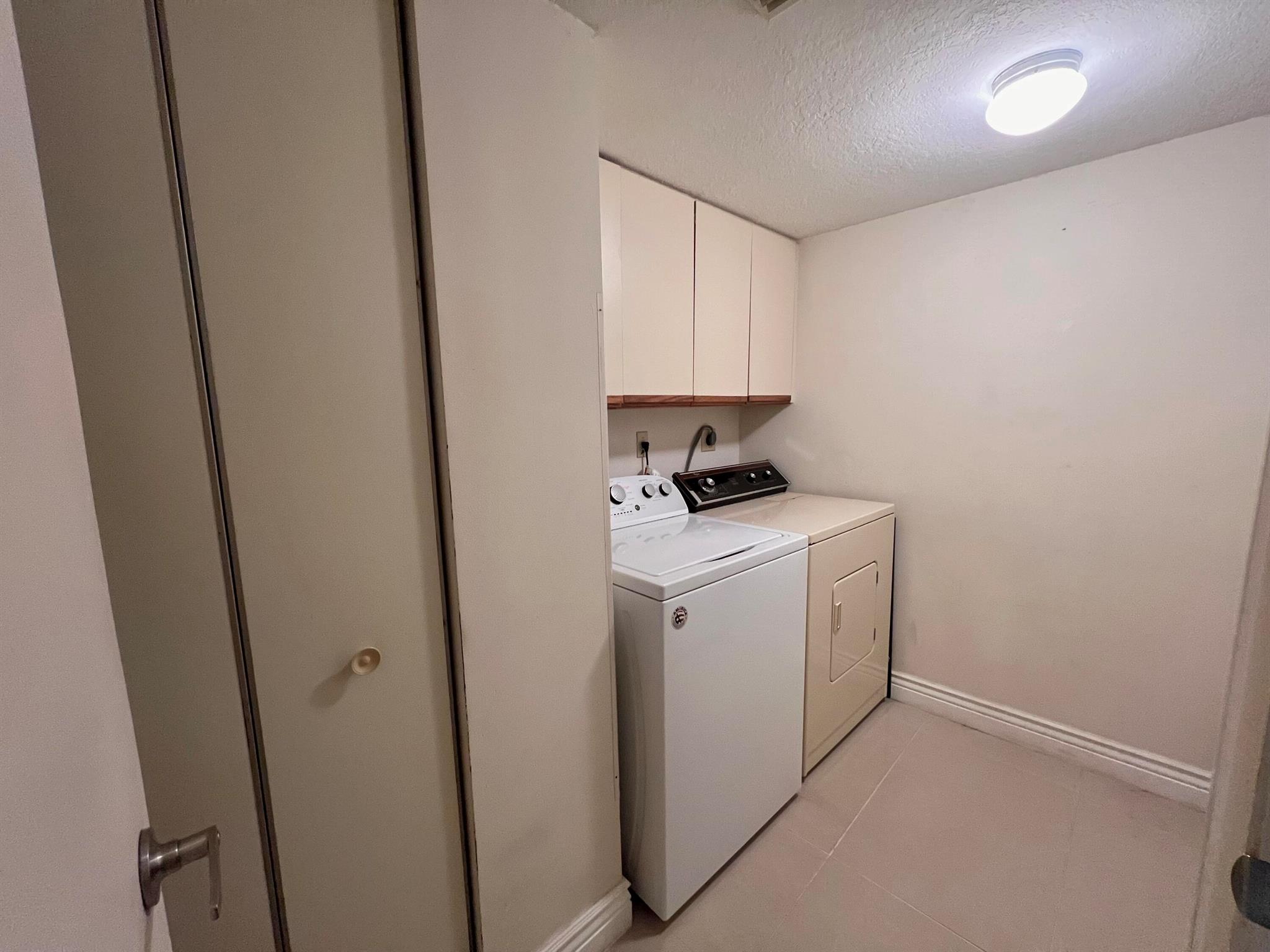 APPLEWOOD VILLAGE I-B CON - Residential